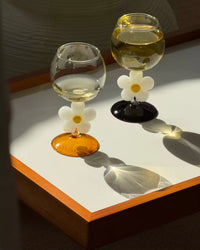 Daisy Bloom Stem Glass